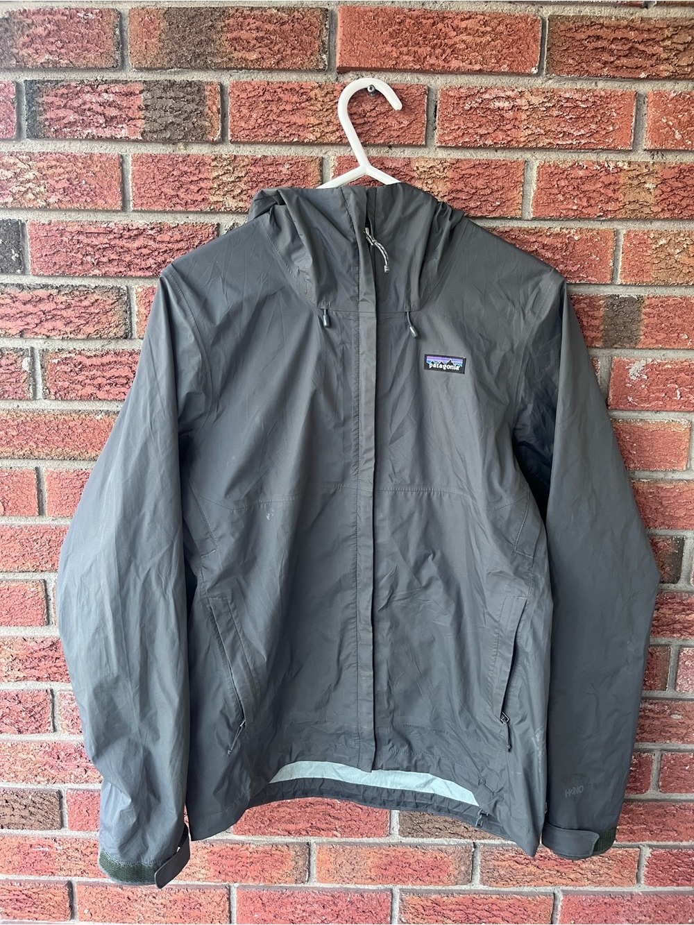 Patagonia Torrentshell rain jacket men’s Small